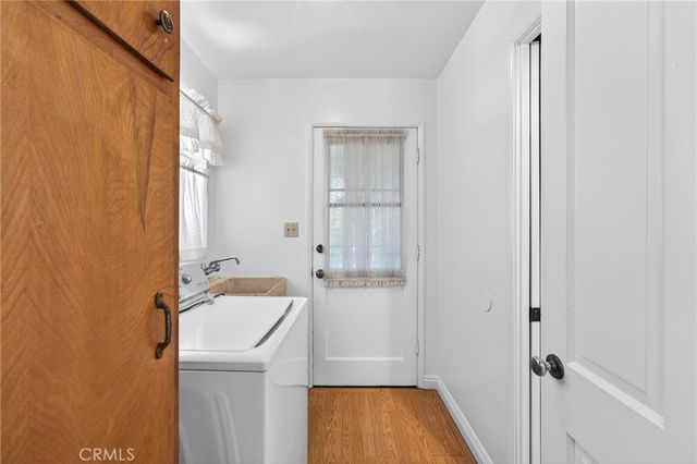 977 N Riverside, Rialto, CA 92376