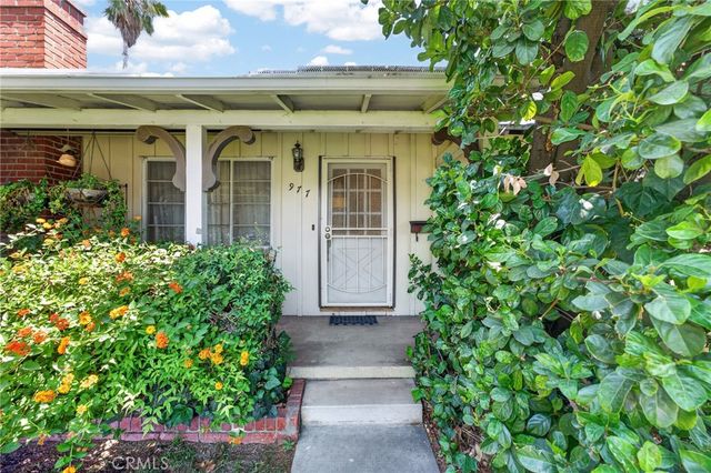 977 N Riverside, Rialto, CA 92376