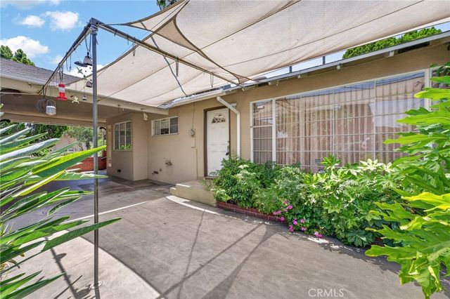 977 N Riverside, Rialto, CA 92376