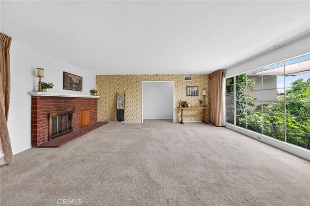 977 N Riverside, Rialto, CA 92376
