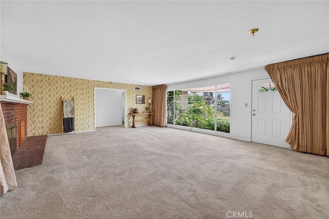 977 N Riverside, Rialto, CA 92376