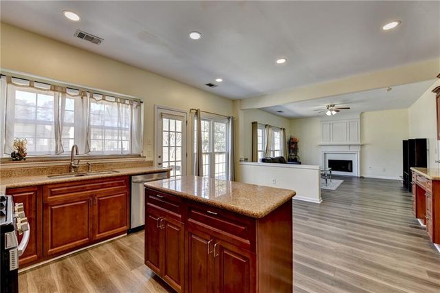 435 Leasingham Way, Duluth, GA 30097