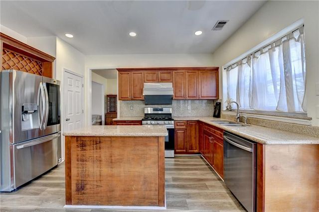 435 Leasingham Way, Duluth, GA 30097