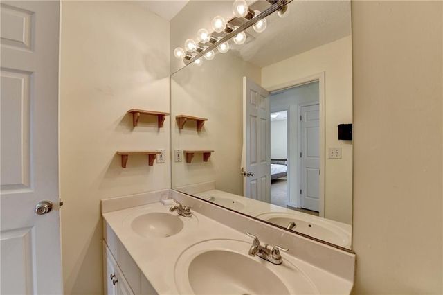 435 Leasingham Way, Duluth, GA 30097