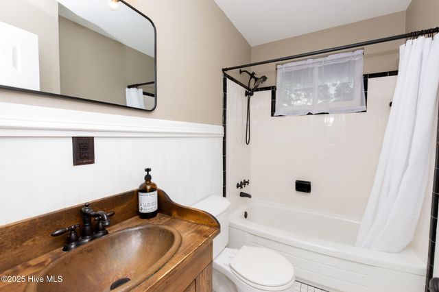 818 Edgewood Drive, Jacksonville, NC 28540
