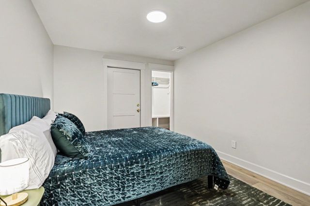 2578 Lakeshore Drive, Saugatuck Twp, MI 49408