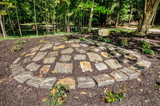 2578 Lakeshore Drive, Saugatuck Twp, MI 49408