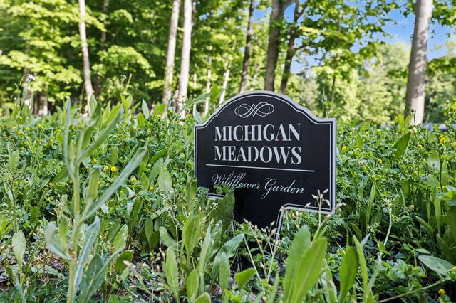 2578 Lakeshore Drive, Saugatuck Twp, MI 49408