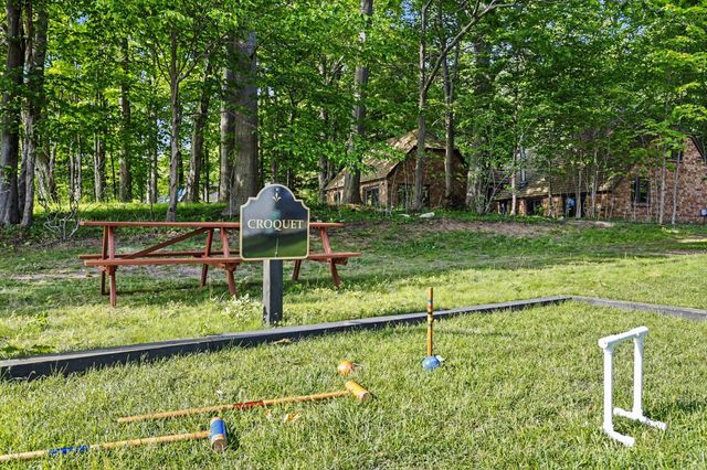 2578 Lakeshore Drive, Saugatuck Twp, MI 49408