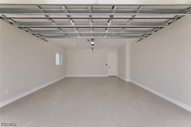 2903 4th ST SW, Lehigh Acres, FL 33976