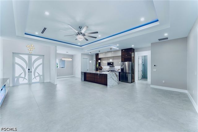 2903 4th ST SW, Lehigh Acres, FL 33976
