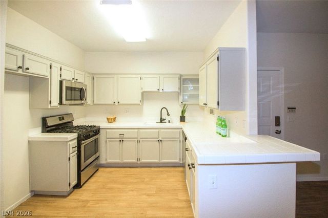 1300 South Arlington Street 106, Las Vegas, NV 89104