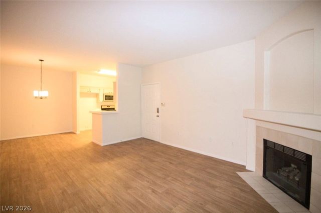 1300 South Arlington Street 106, Las Vegas, NV 89104