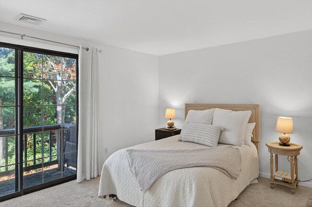 195 Falmouth Road APT 10E, Mashpee, MA 02649