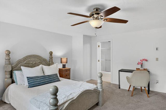 195 Falmouth Road APT 10E, Mashpee, MA 02649