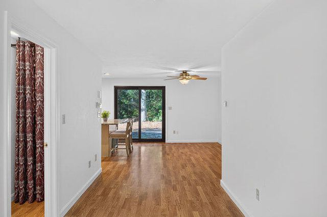 195 Falmouth Road APT 10E, Mashpee, MA 02649