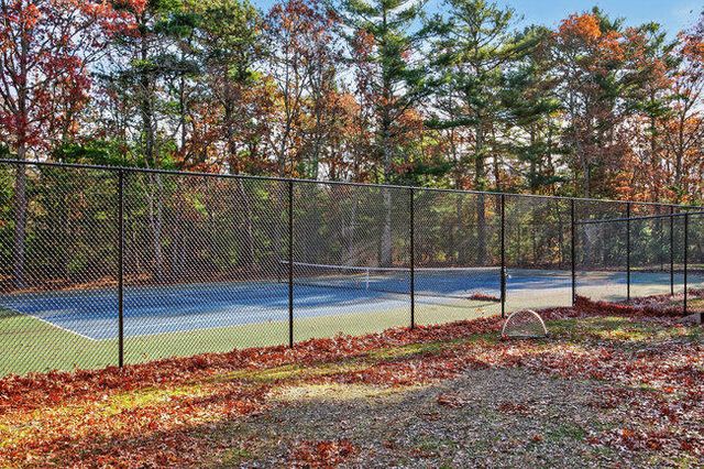 195 Falmouth Road APT 10E, Mashpee, MA 02649