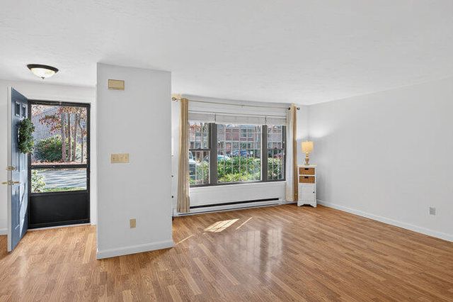 195 Falmouth Road APT 10E, Mashpee, MA 02649