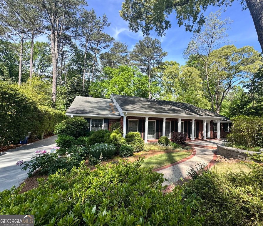 2898 Sequoyah Drive NW, Atlanta, GA 30327