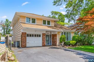 166 Dumont Avenue, Dumont, NJ 07628