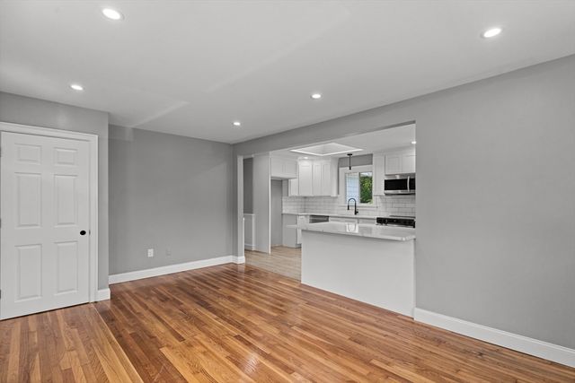 249 Barneyville Rd, Swansea, MA 02777