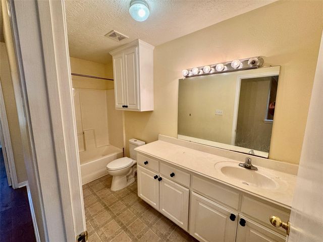 2503 Marlin Drive, Texas City, TX 77591