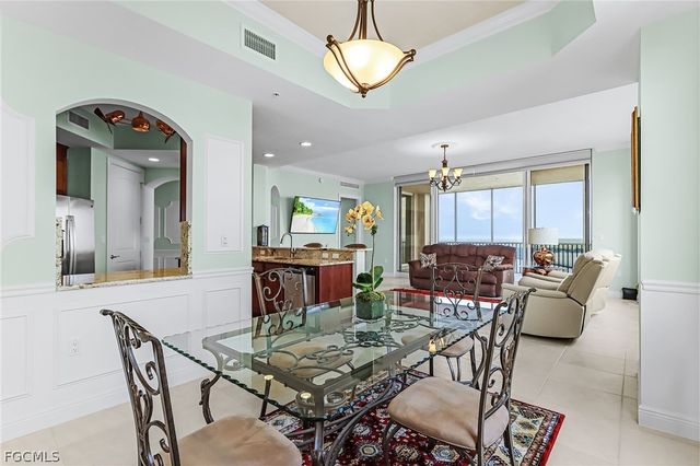 2104 W First ST 3204, Fort Myers, FL 33901