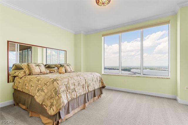 2104 W First ST 3204, Fort Myers, FL 33901