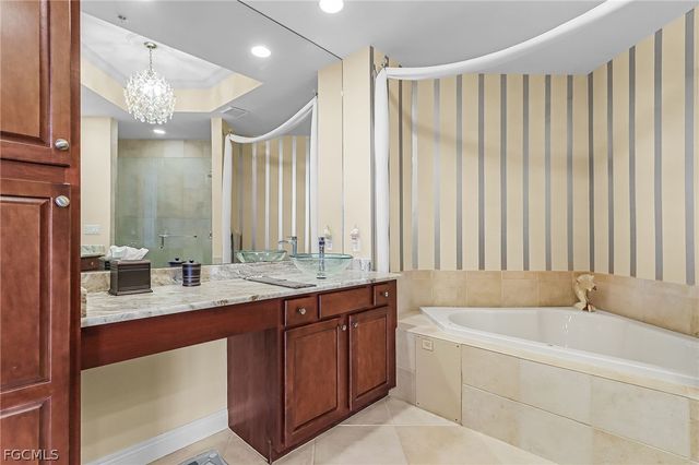 2104 W First ST 3204, Fort Myers, FL 33901