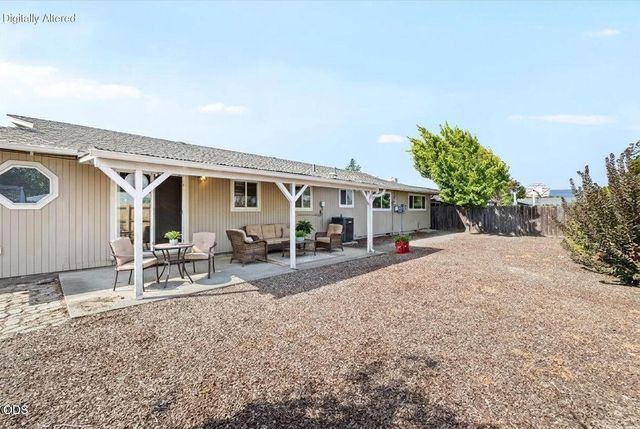 1751 Yukon Avenue, Medford, OR 97504