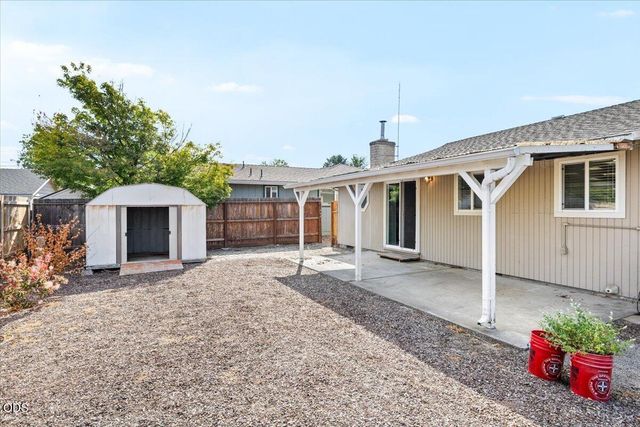 1751 Yukon Avenue, Medford, OR 97504