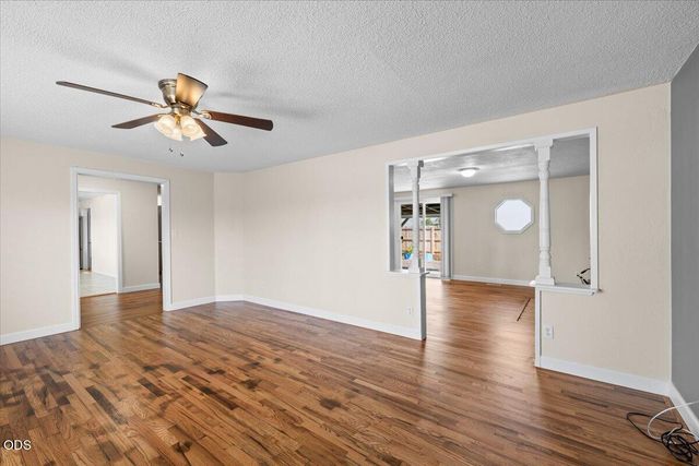 1751 Yukon Avenue, Medford, OR 97504