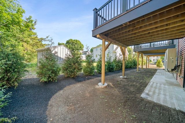 87 Neponset St 11, Canton, MA 02021