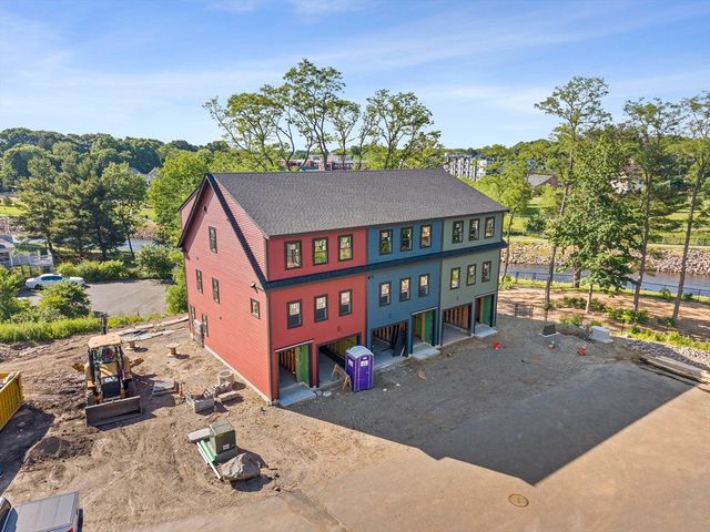 87 Neponset St 11, Canton, MA 02021