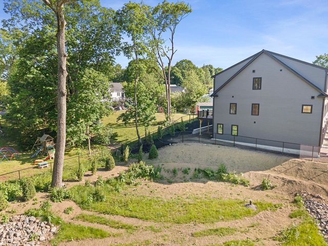 87 Neponset St 11, Canton, MA 02021