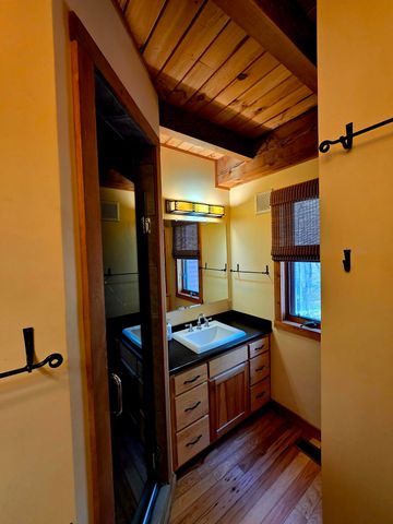 100 Waters Edge Trail, Monticello, KY 42633