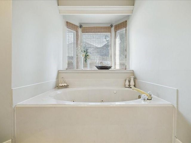 5919 Juniper Knoll Lane, Houston, TX 77345