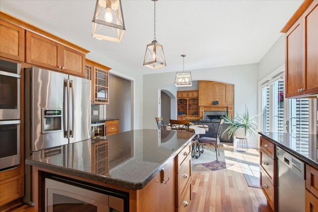 1119 Lakeview Drive, Cedar Falls, IA 50613
