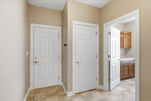 1119 Lakeview Drive, Cedar Falls, IA 50613