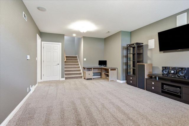 1119 Lakeview Drive, Cedar Falls, IA 50613