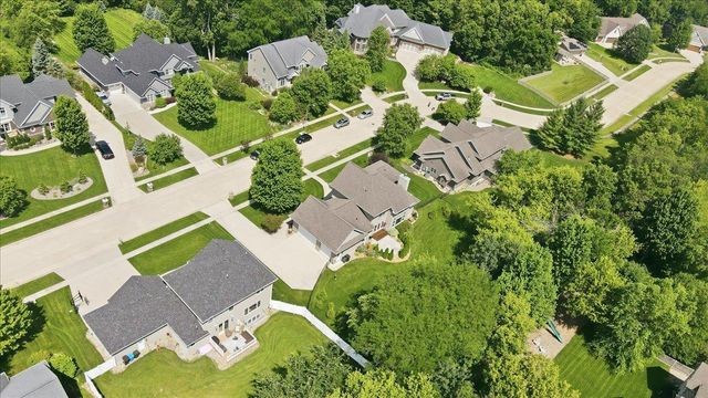 1119 Lakeview Drive, Cedar Falls, IA 50613