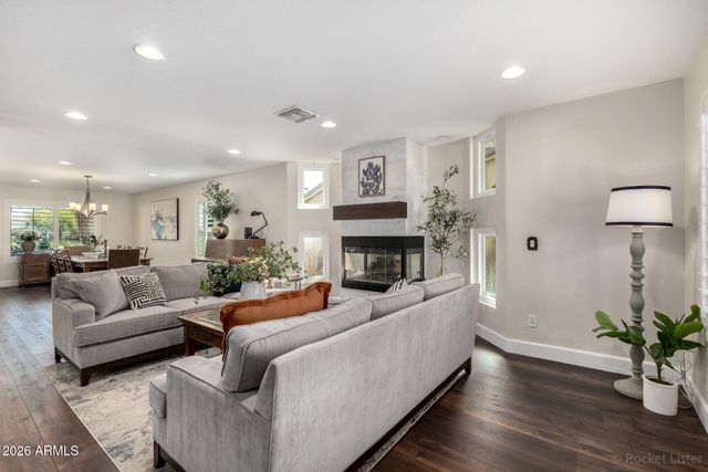 2611 E CATCLAW Street, Gilbert, AZ 85296