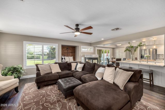 2611 E CATCLAW Street, Gilbert, AZ 85296