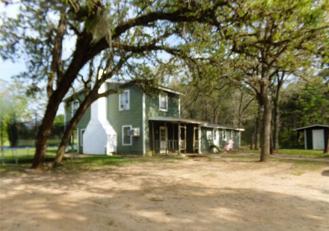 1889 County Road 215, Weimar, TX 78962