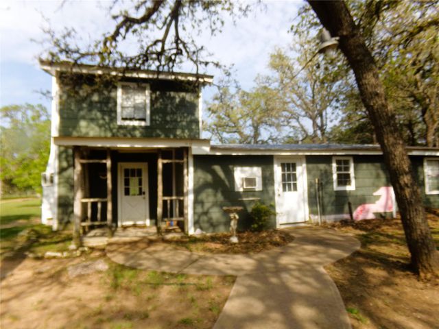1889 County Road 215, Weimar, TX 78962
