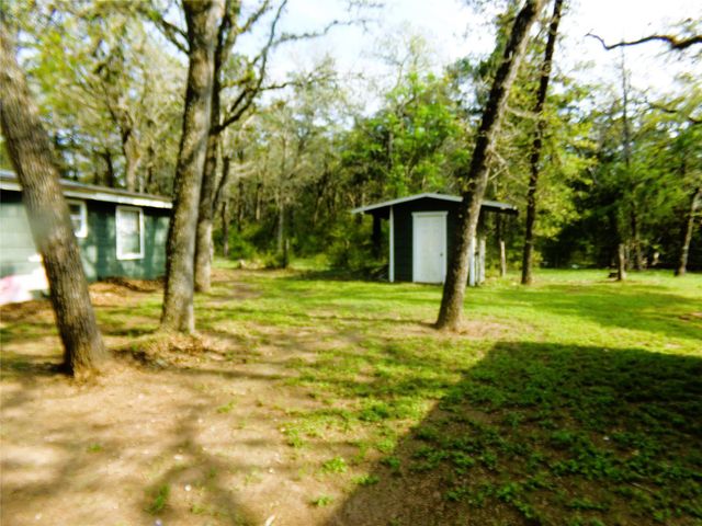 1889 County Road 215, Weimar, TX 78962