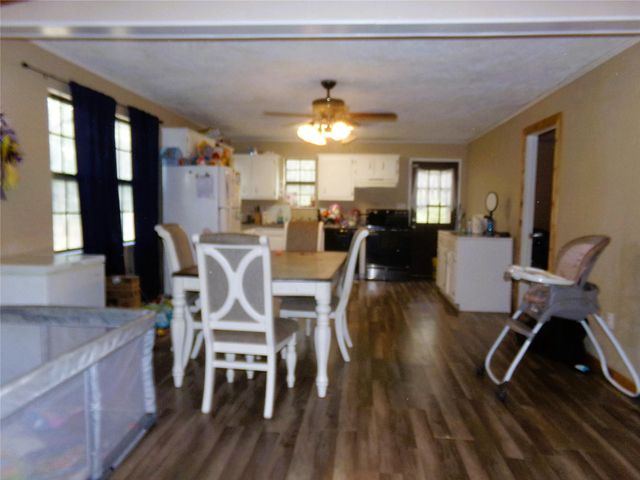1889 County Road 215, Weimar, TX 78962