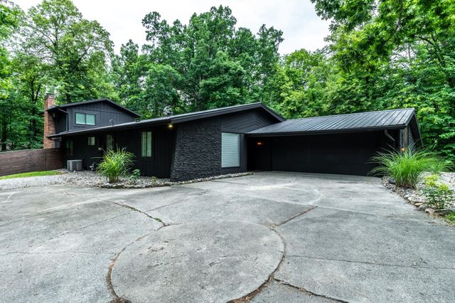 9311 Starland Court, Fort Wayne, IN 46804