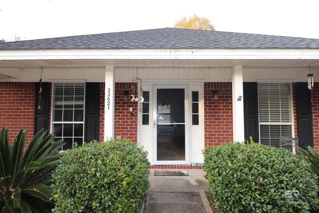 33621 Rosalia Avenue, Lillian, AL 36549