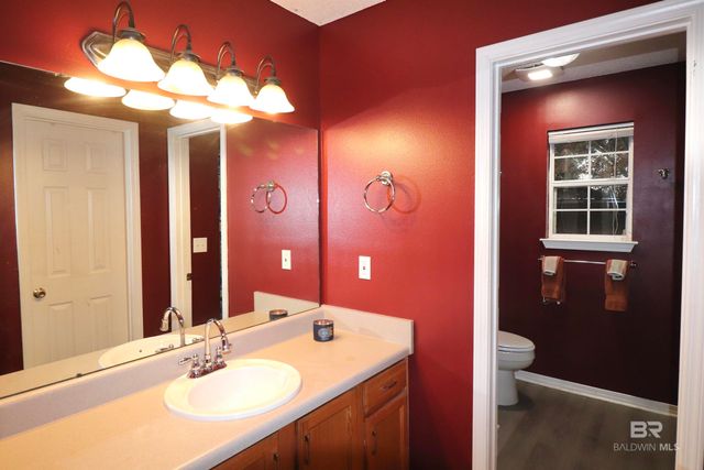 33621 Rosalia Avenue, Lillian, AL 36549